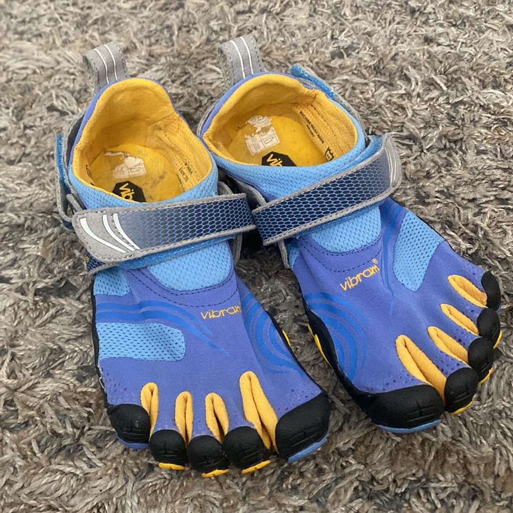 Vibram FiveFingers Blue and Yellow Minimalist Toe Sneakers - Picture 4 of 12